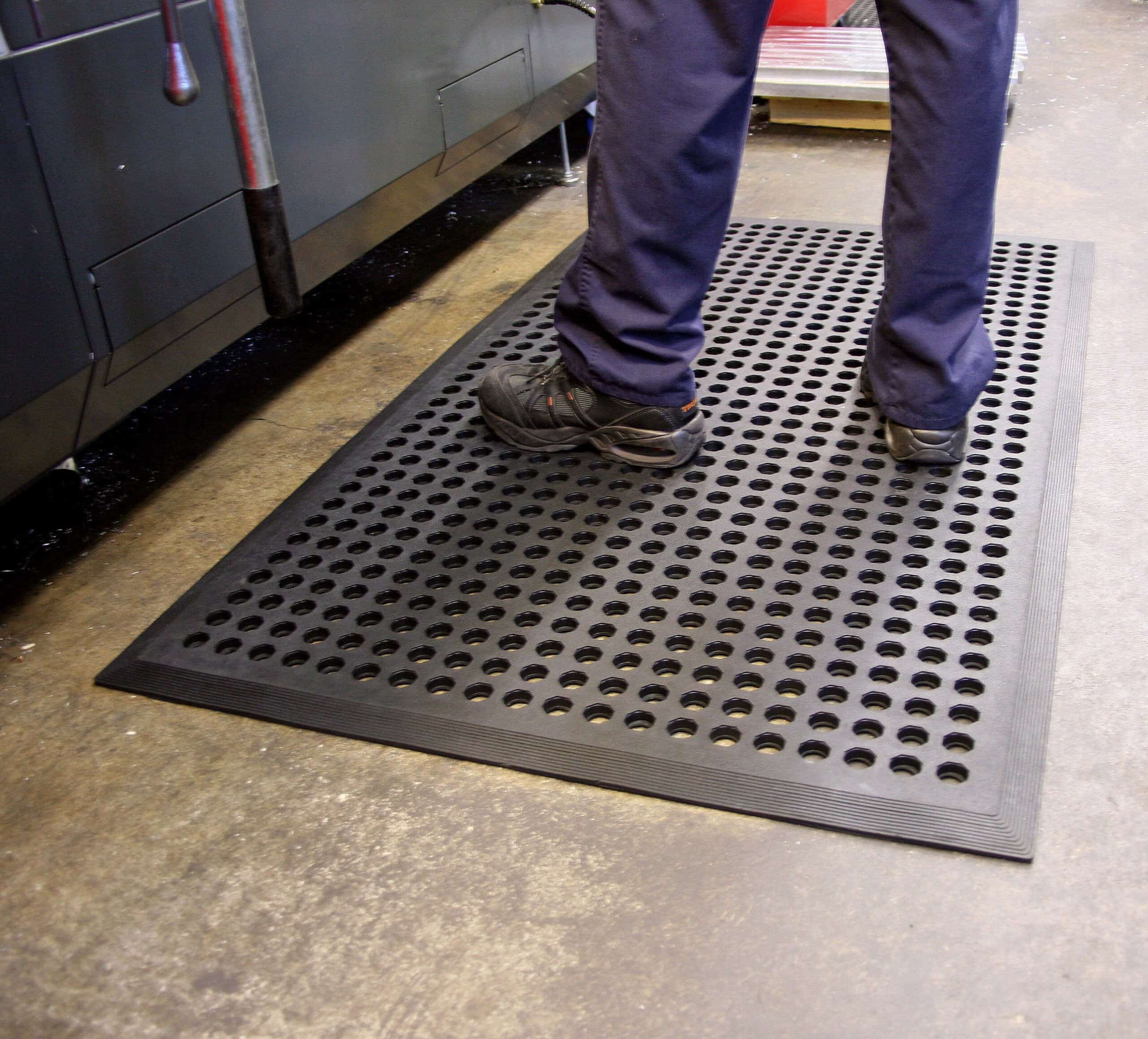 Worksafe Anti Fatigue Matting - 12mm Textured Recycled Rubber Mat