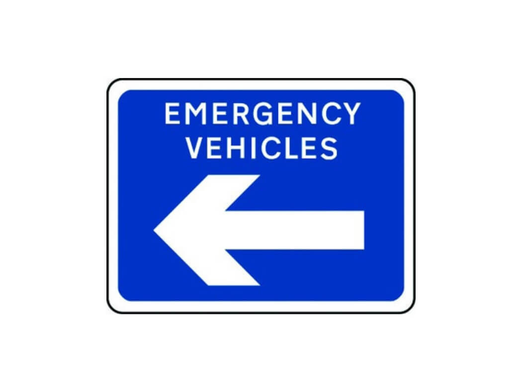 Emergency Vehicles Arrow Left Sign - 650mm x 450mm - Safe Industrial