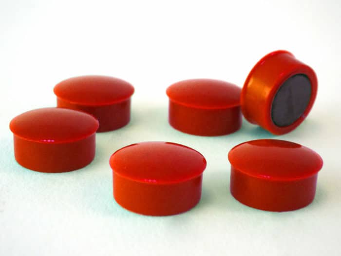 15mm Memo Magnets- Pack of 100 - Red