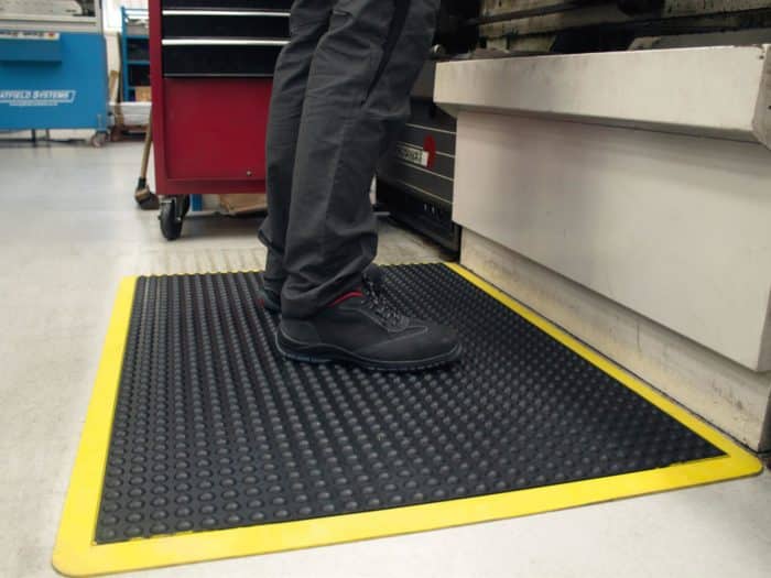 Bubblemat Anti Fatigue Mat With Yellow Edging