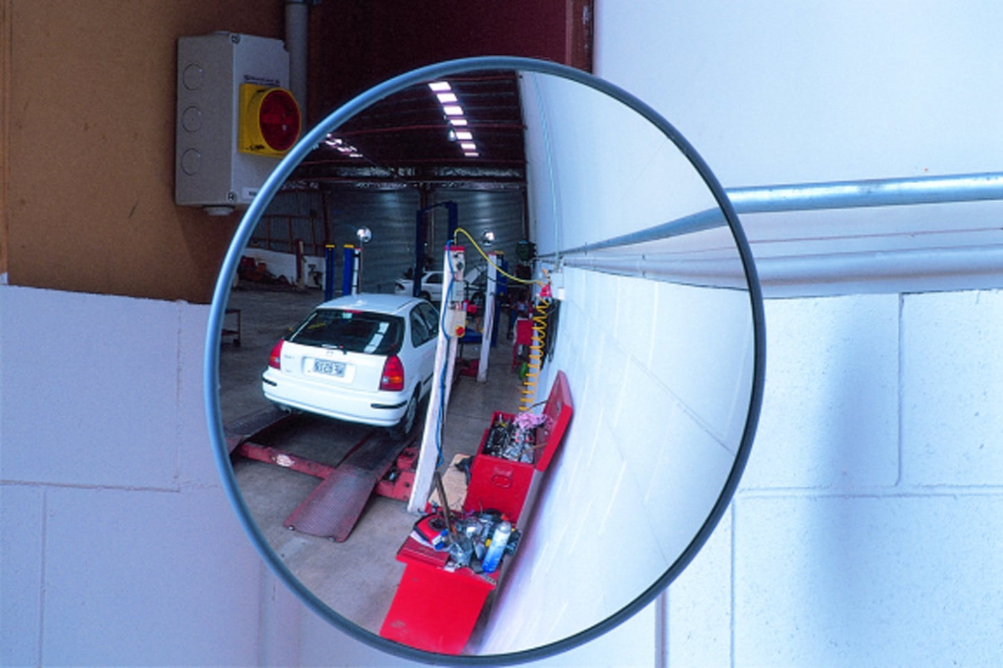 Round Acrylic Interior Convex Mirror - 600mm Diameter