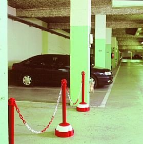 Flexible Chain and Post Barriers, Plastic Post, Plastic Chain