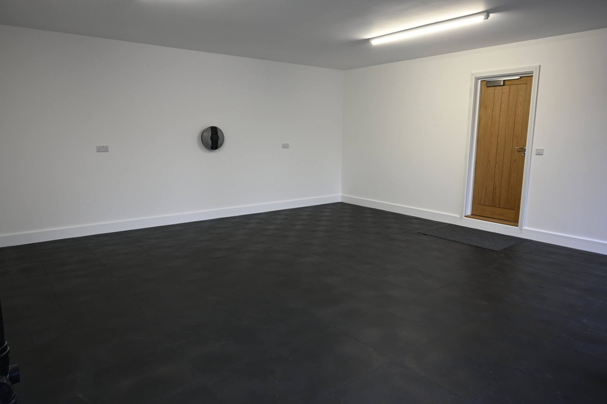 Interlocking Floor Tile