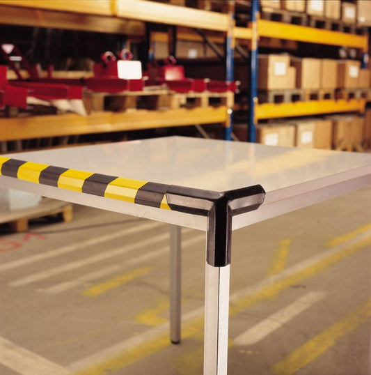 Impact protection edge protection circle edge length 45 mm outer corner, triangular, black, self-adhesive