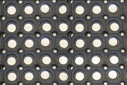 Blue Diamond Greenskeeper Outdoor Natural Rubber Anti-Slip Matting - 100cm x 150cm x 22mm
